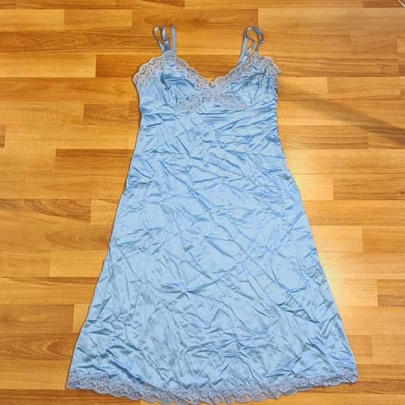 Vintage Van Raalte baby blue slip size 34 - Picture 4 of 6